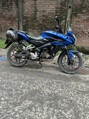 বাজাজ পালসার ১৫০ ২০১৬ নীল