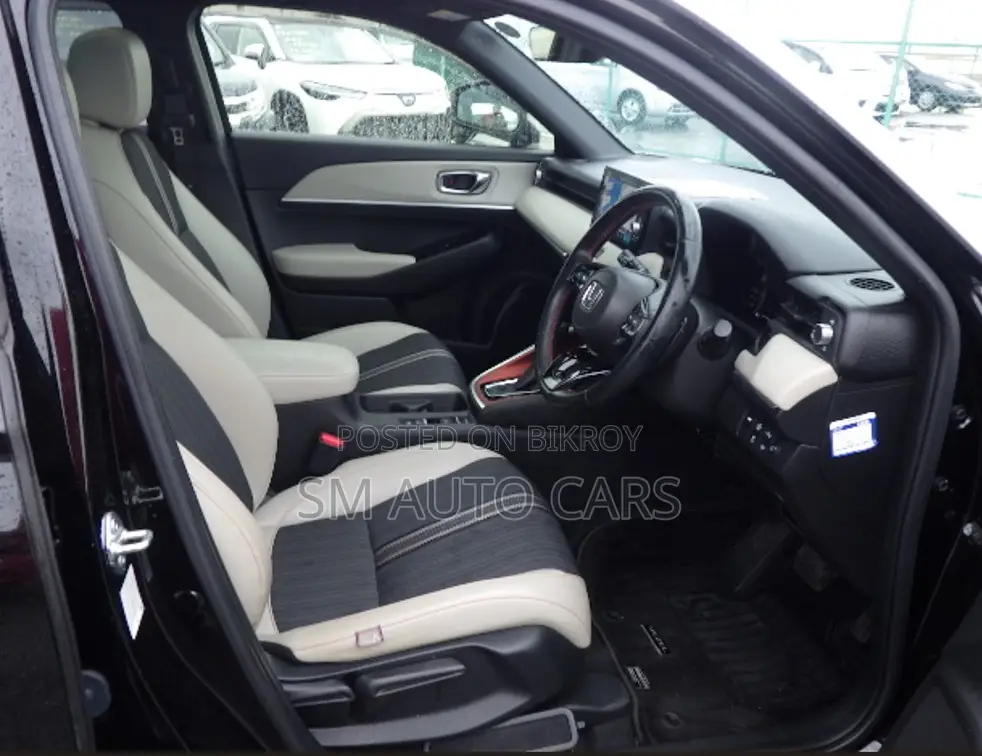 Honda Vezel 2021 Black