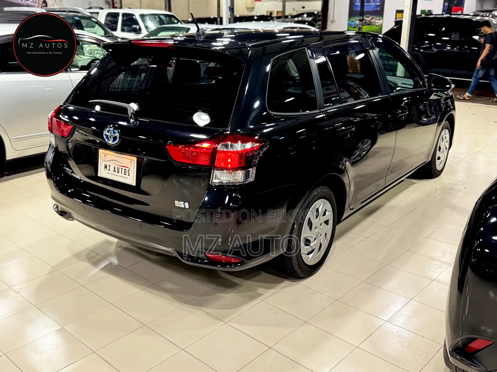 Toyota Corolla Fielder 1.5 Hybrid FWD 2021 Black