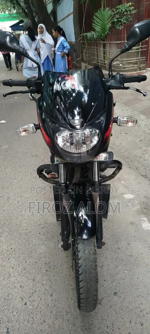 বাজাজ পালসার ১৫০ ২০১৭ কালো