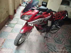 Yamaha Fazer V1 2011 Red