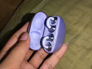 ওয়্যারলেস ব্লুটুথ ইয়ারবাডস