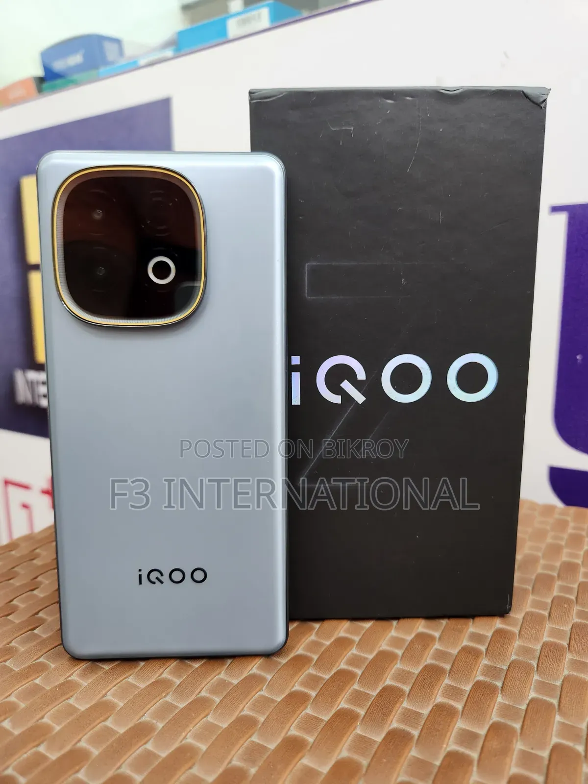 iQOO 256 GB Gray
