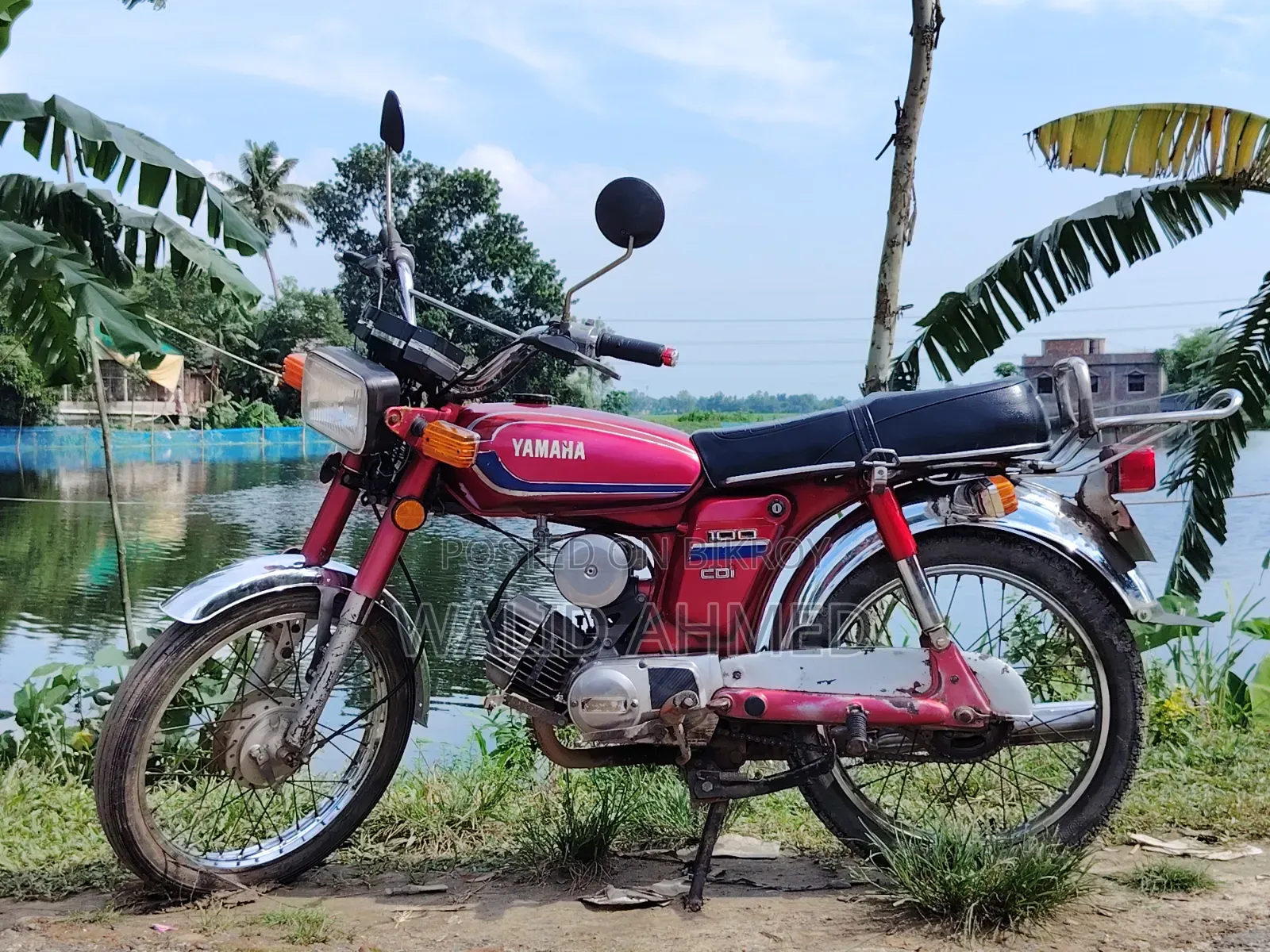 Yamaha 2000 Red