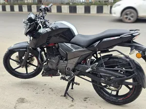 TVS Apache 160 4V 2018 Black