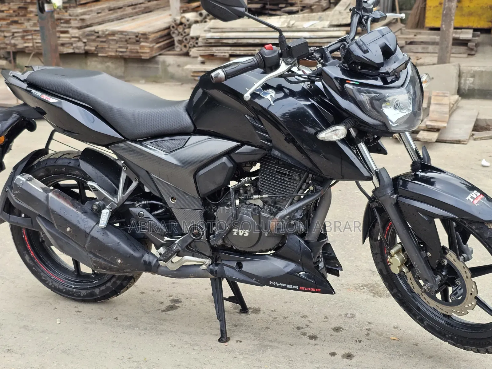 TVS Apache 160 4V 2018 Black