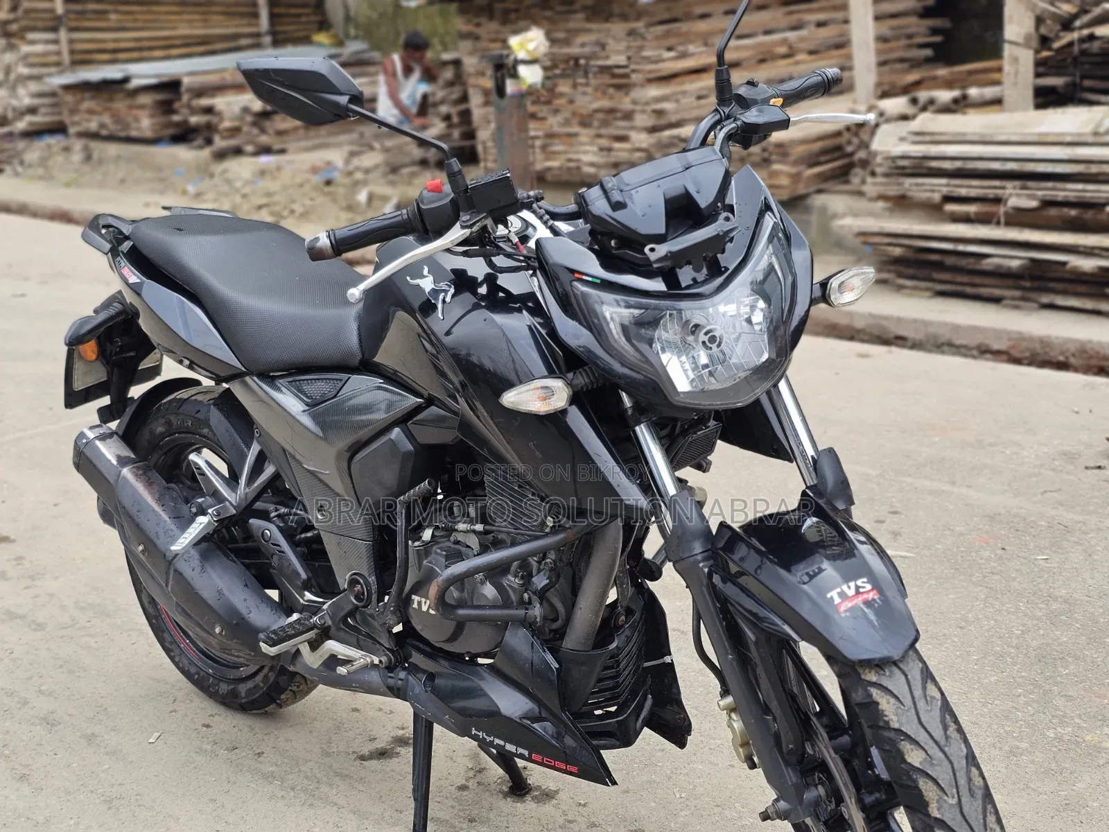 TVS Apache 160 4V 2018 Black