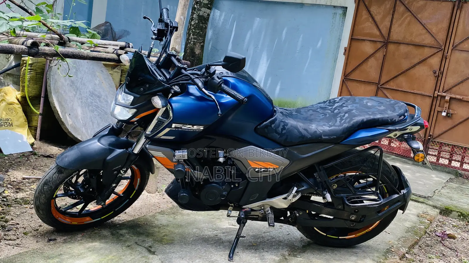 ইয়ামাহা এফজেডএস ভি৩ ২০২১ নীল