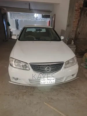 নিসান সানি ২০১২ সাদা