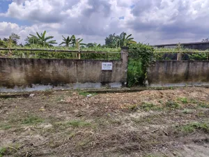 দক্ষিণ মুখি ৫ কাঠা প্লট ২২ নং সেক্টরে