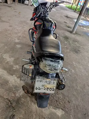 টিভিএস স্ট্রাইকার ১২৫ ২০২০ লাল