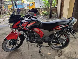 টিভিএস স্ট্রাইকার ১২৫ ২০২০ লাল