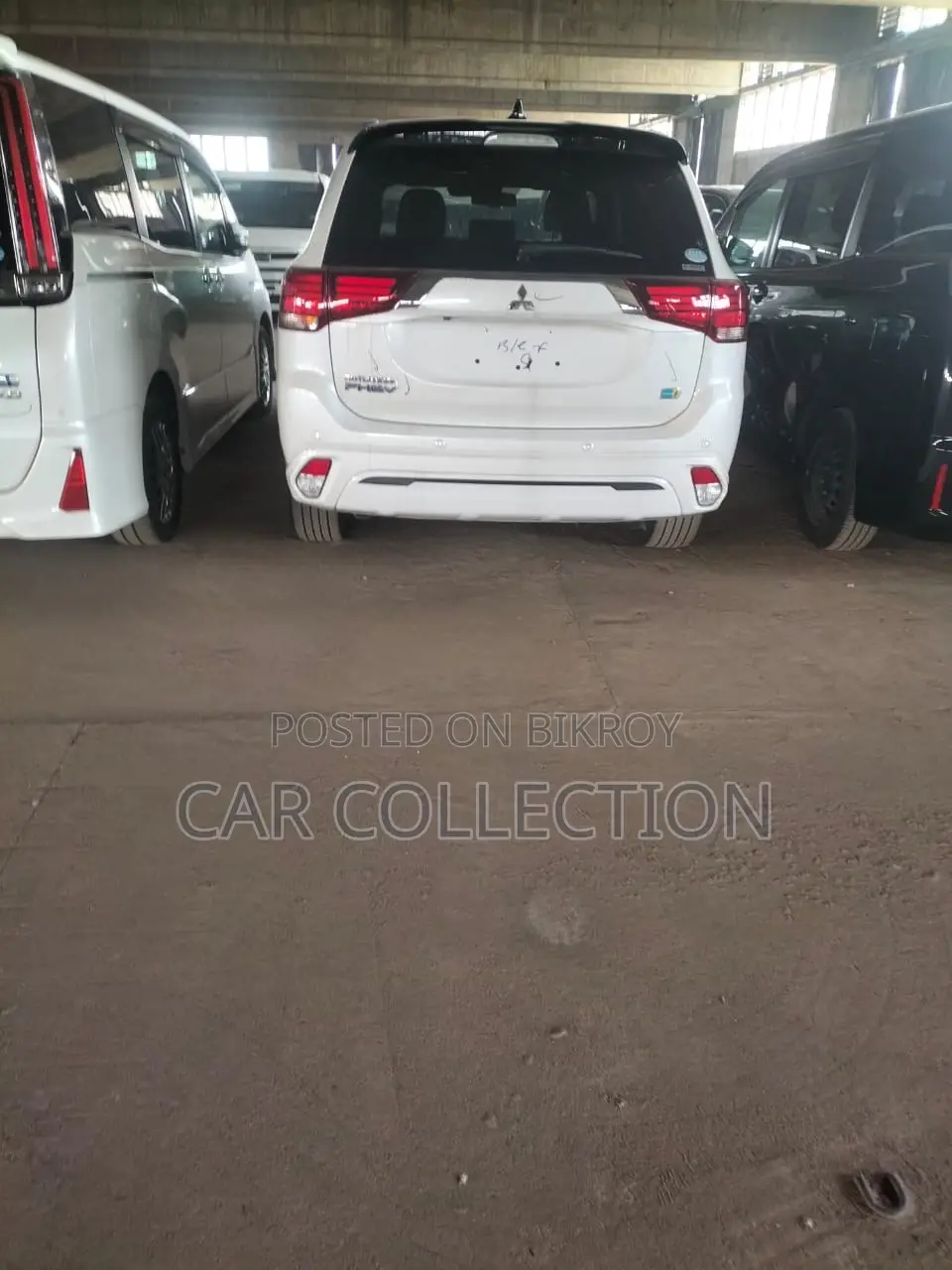 Mitsubishi Outlander 2.0 PHEV AWD 2019 Pearl