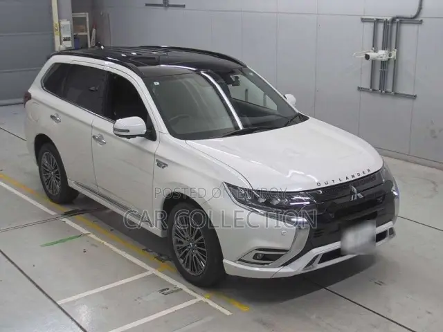 Mitsubishi Outlander 2.0 PHEV AWD 2019 Pearl