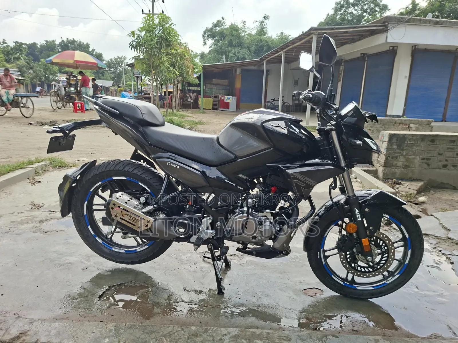 হিরো এক্সট্রিম ১২৫আর ২০২৫ ব্ল্যাক