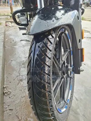 হিরো এক্সট্রিম ১২৫আর ২০২৫ ব্ল্যাক