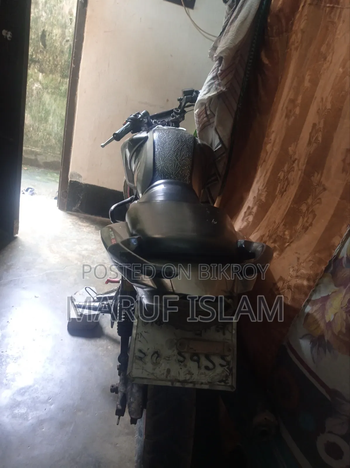 TVS Apache RTR 160 2V 2017 Silver