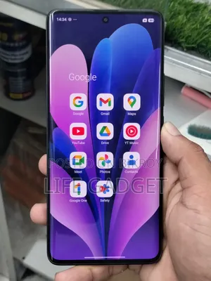মোবাইল ফোন ২৫৬ জিবি কালো