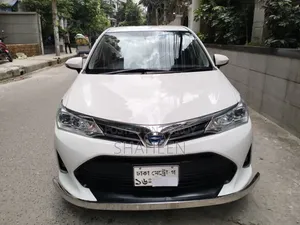 Toyota Axio 1.5 Hybrid 2WD 2018 White
