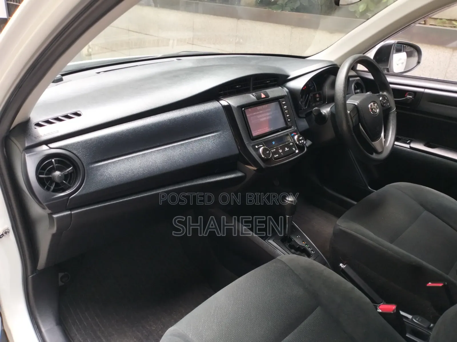 Toyota Axio 1.5 Hybrid 2WD 2018 White