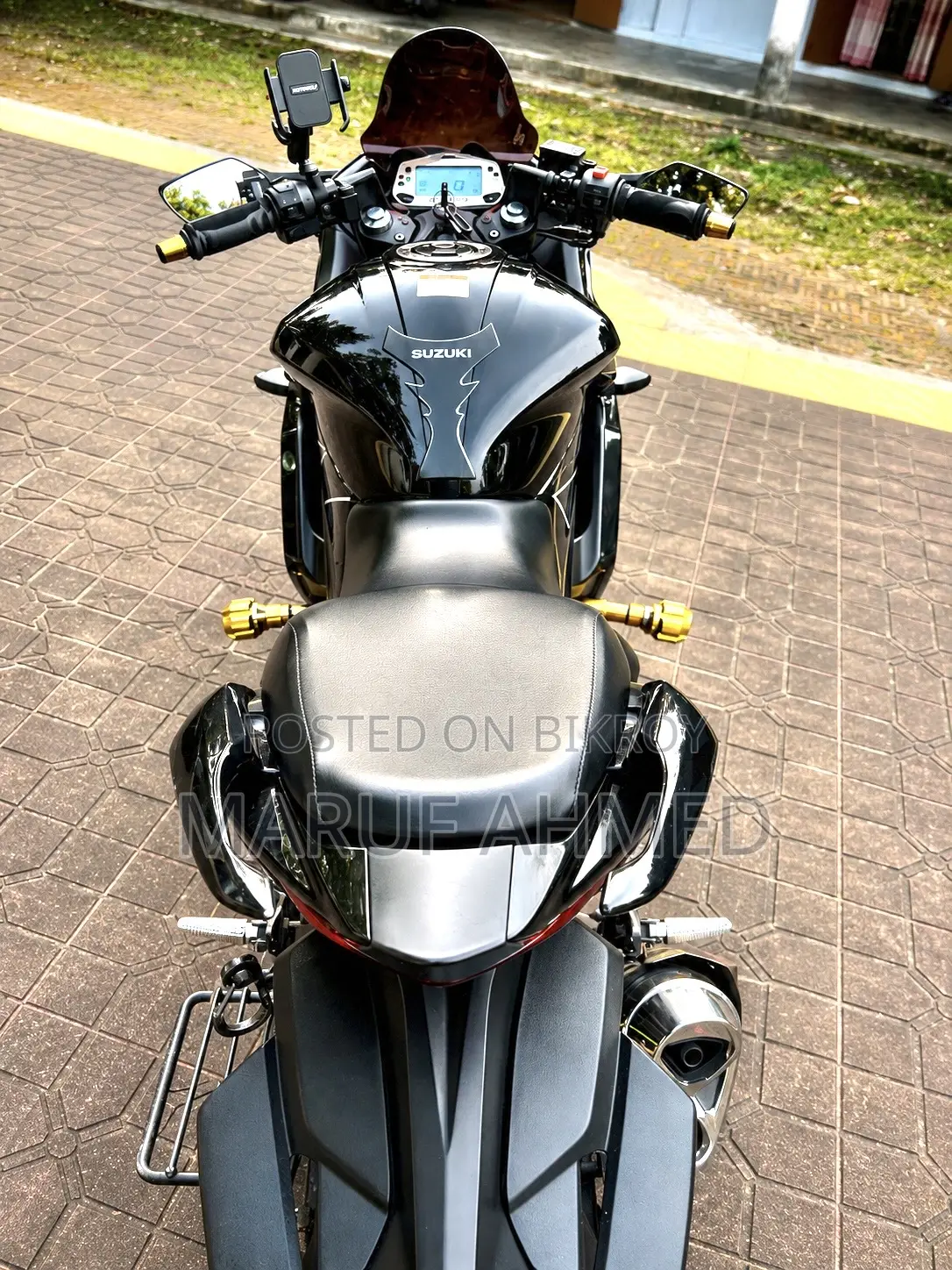 সুজুকি জিক্সার এসএফ ২০২২ কালো