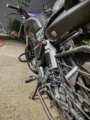 কিওয়ে আরকেএস ১২৫ ২০১৬ কালো