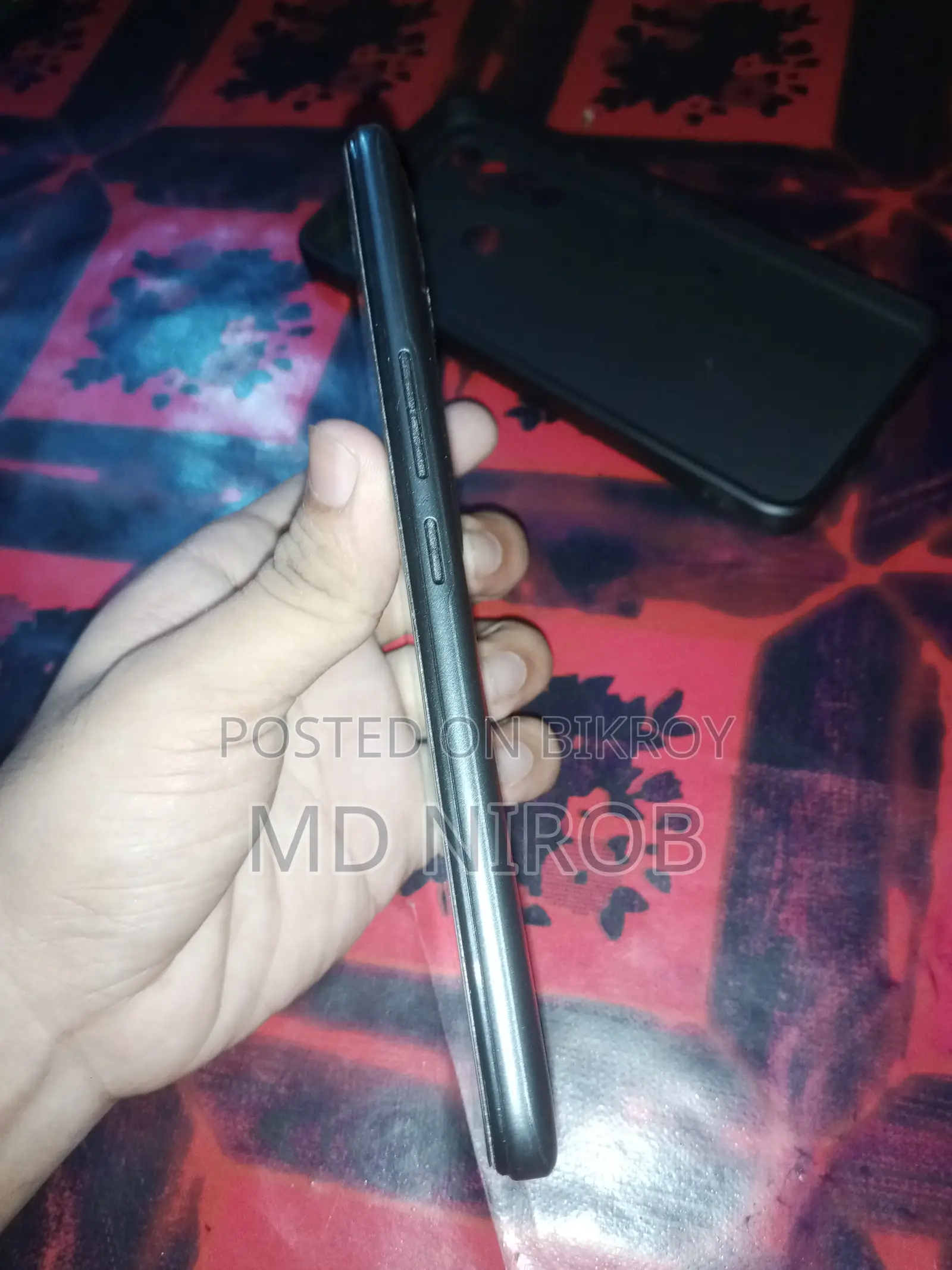 টেকনো স্পার্ক ৭ প্রো ৬৪ জিবি কালো
