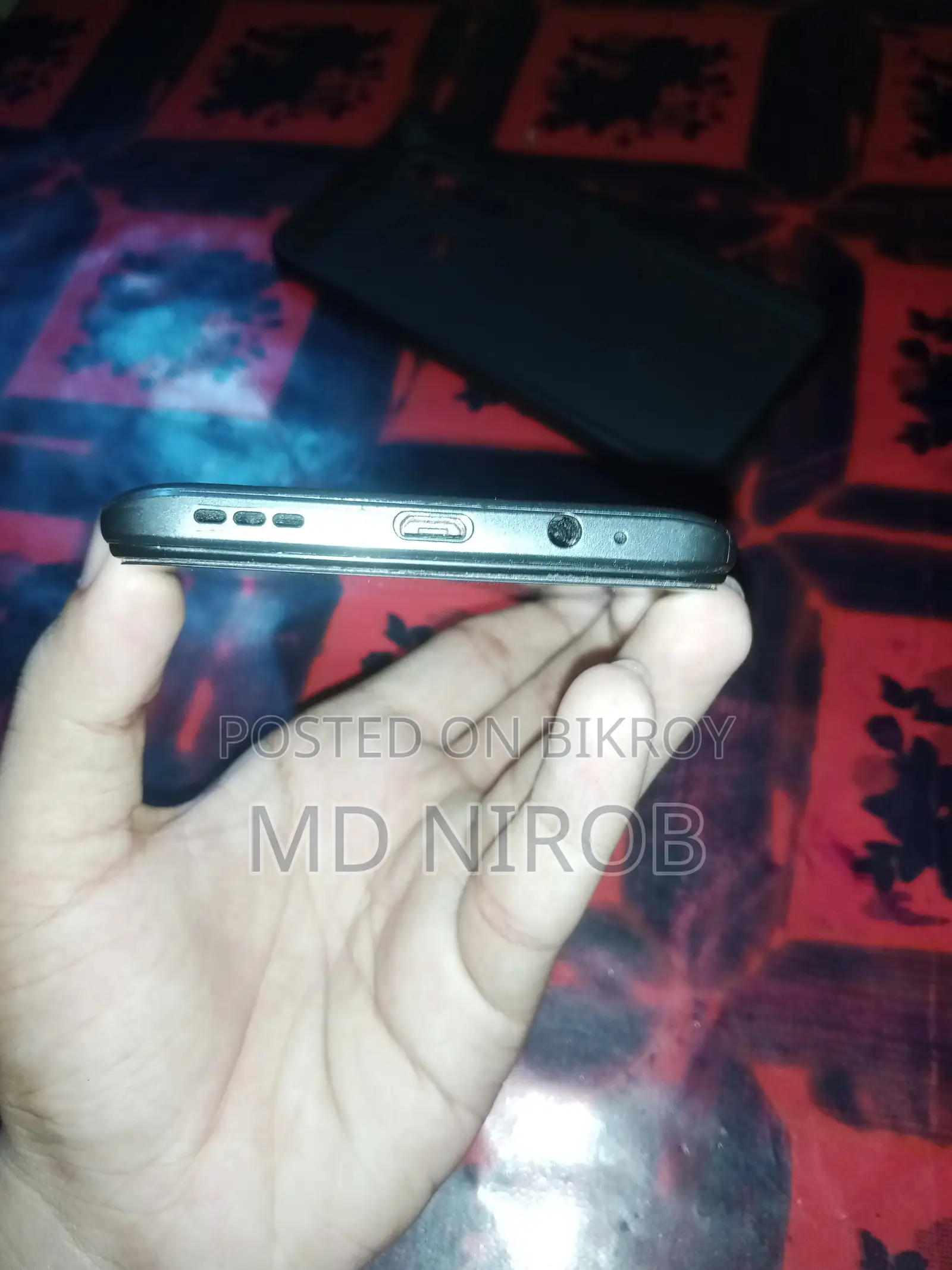 টেকনো স্পার্ক ৭ প্রো ৬৪ জিবি কালো