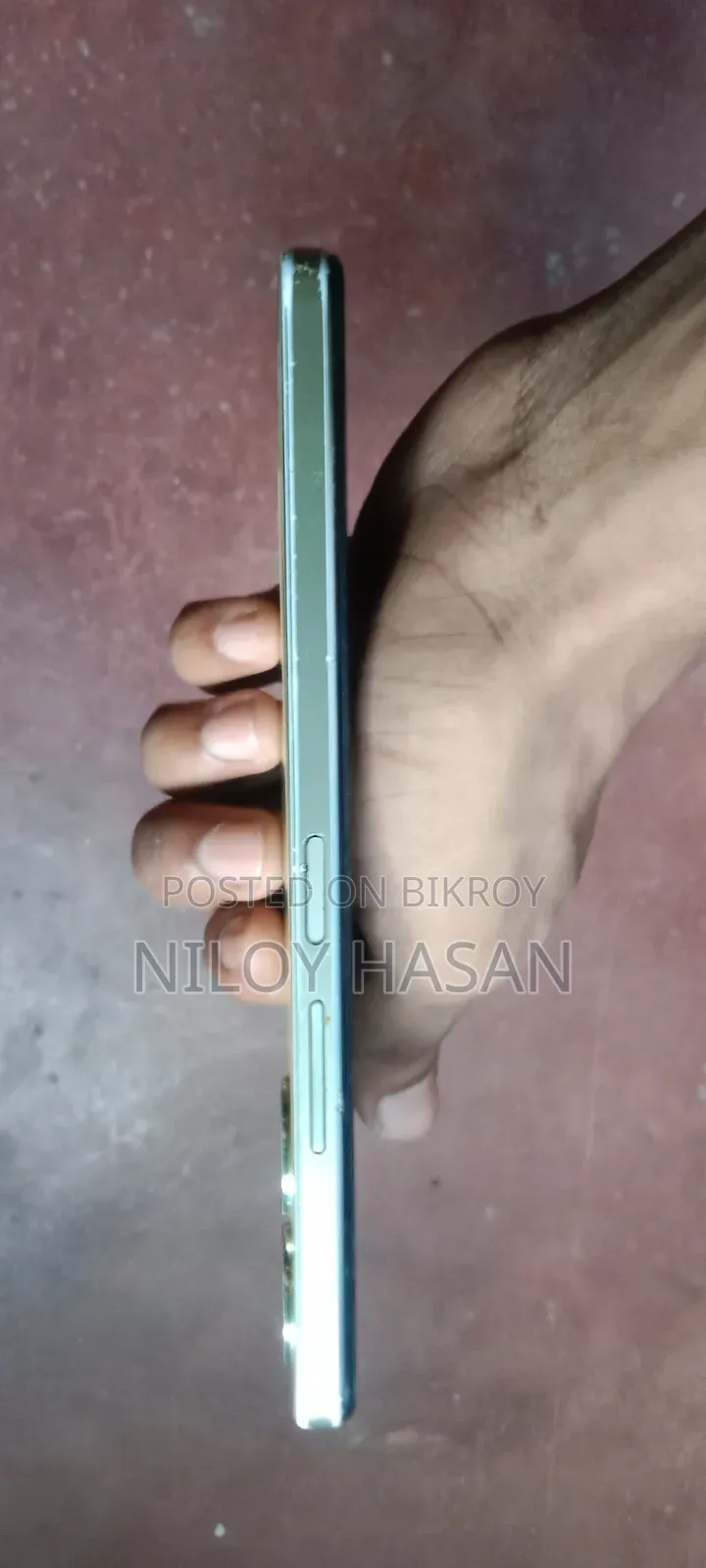 ভীভো ওয়াই ১৬ ৬৪ জিবি গোল্ড