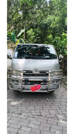 টয়োটা টয়োএন্ড ২০০৭ সিলভার