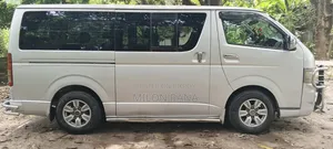 টয়োটা টয়োএন্ড ২০০৭ সিলভার