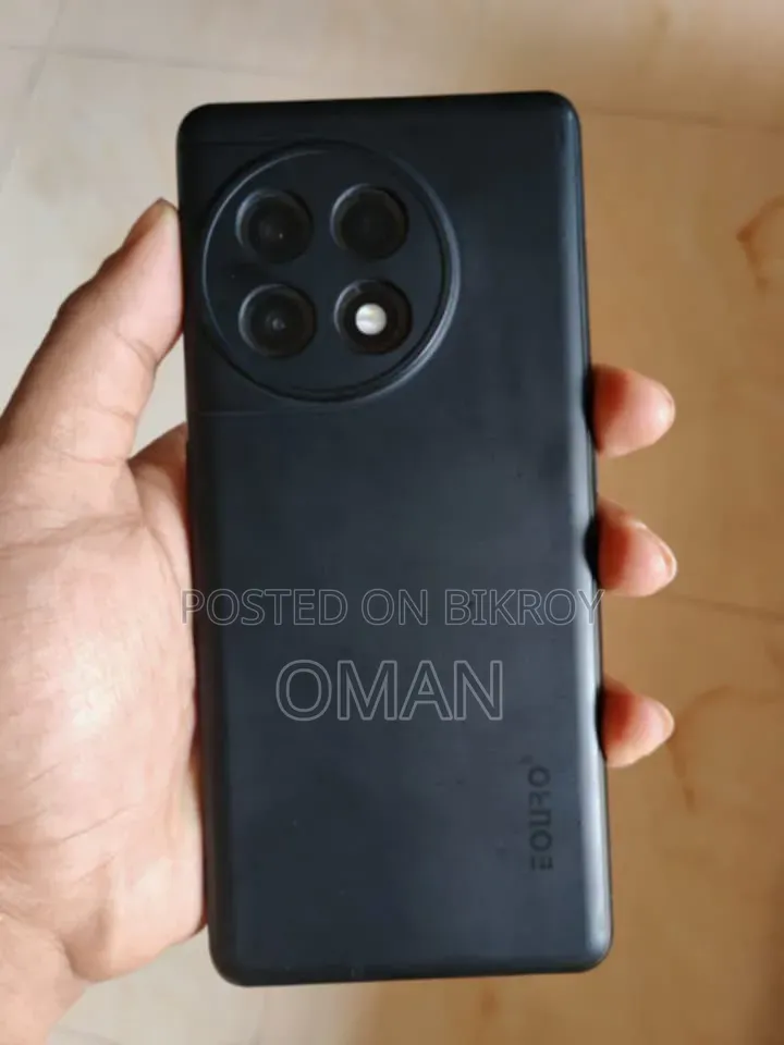 ওয়ানপ্লাস ১১আর ১২৮ জিবি ব্লু