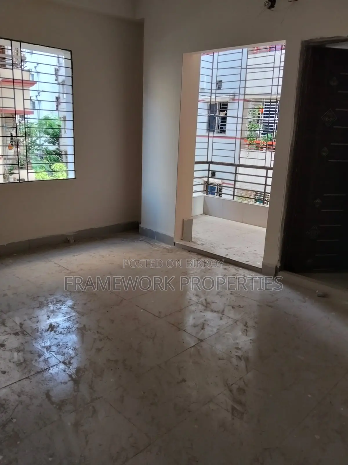 3bdrm Apartment in Khilgaon for Sale
