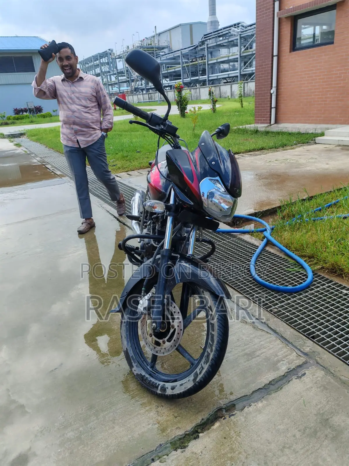 Bajaj Discover 150 2012 Red