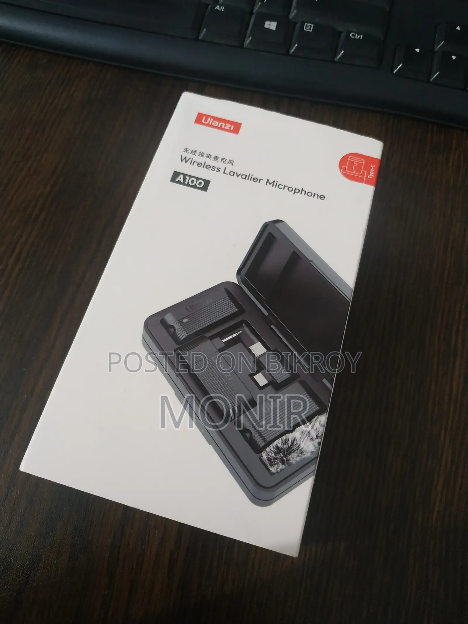 Ulanzi A100 Wireless Lavalier Microphone