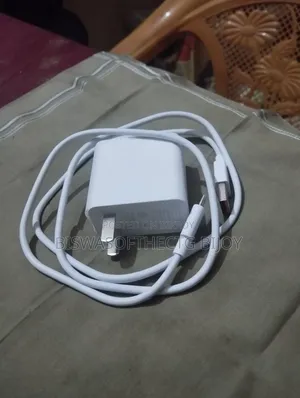 Huawei Pura 70 Phone Box Charger Authentic,