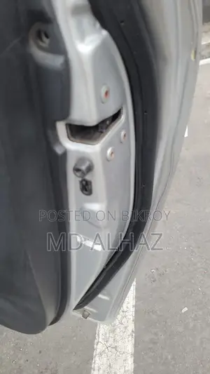 টয়োটা সাক্সিড ২০০৩ সিলভার