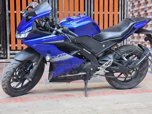 ইয়ামাহা আর১৫ ভি৩ ২০২২ ব্লু