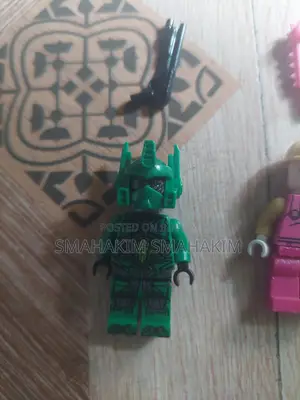 8 Pc Lego With Sword