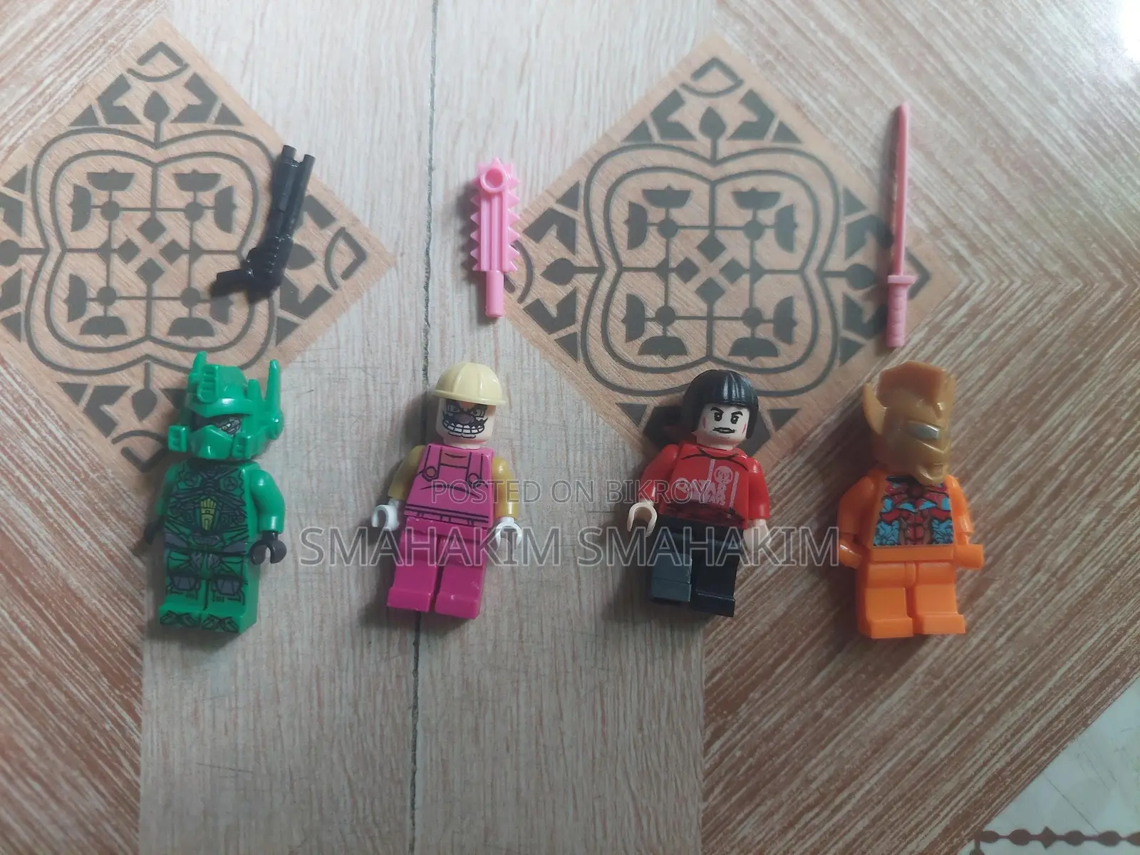 8 Pc Lego With Sword