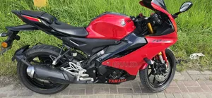 Yamaha 2022 Red