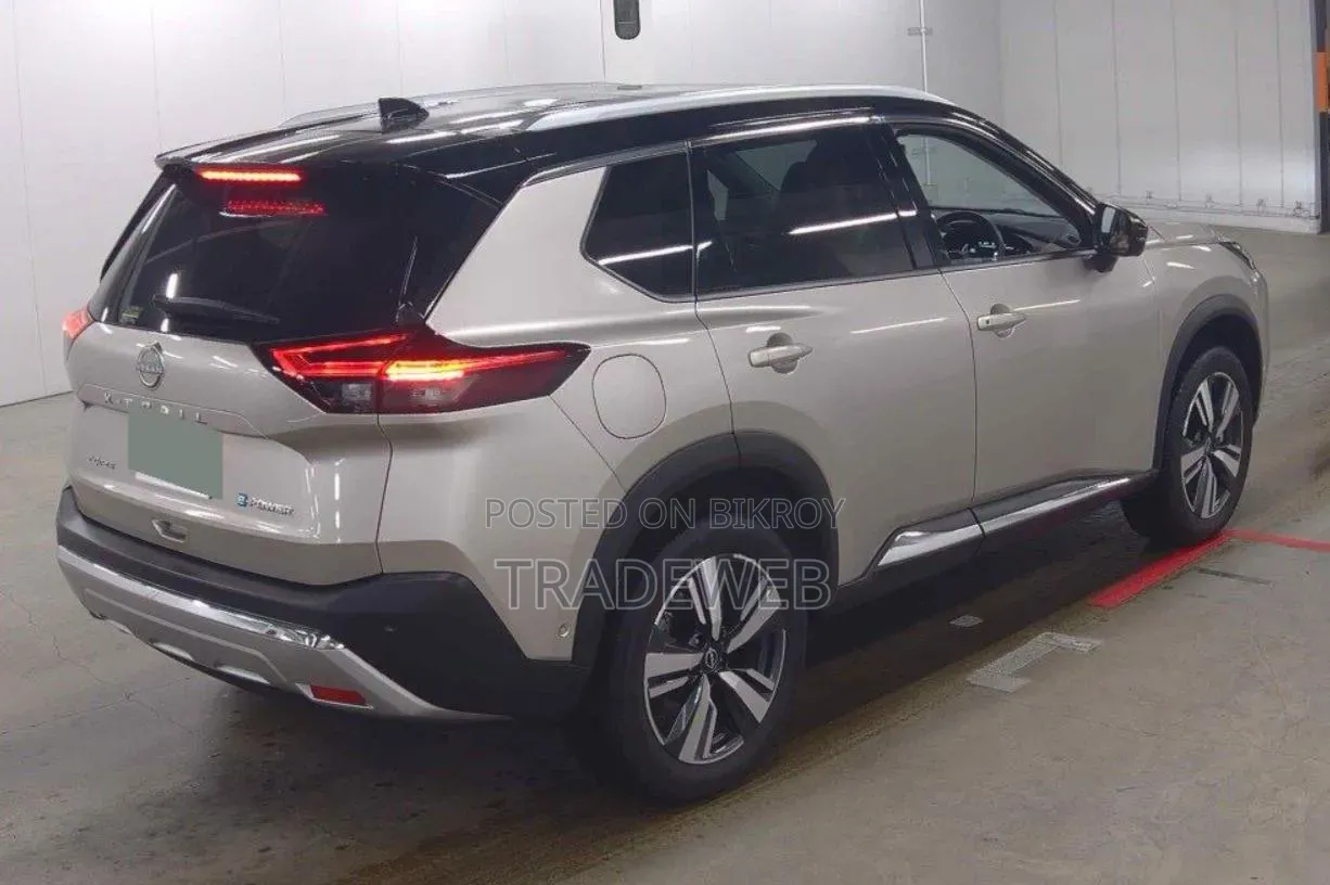 Nissan X-Trail 2024 Beige