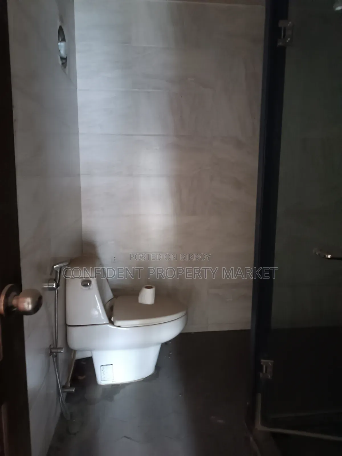 4 Bedroom Apartment in Baridhara for sale