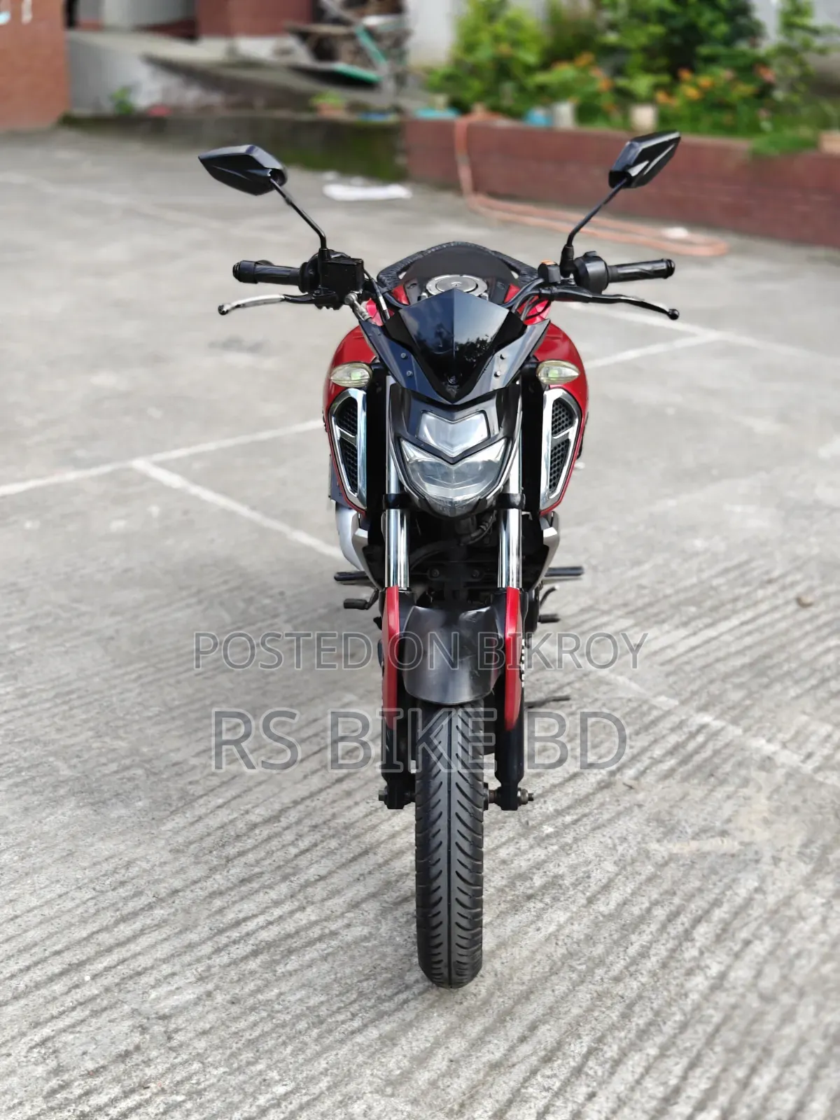 ইয়ামাহা এফজেডএস ভি৩ ২০২২ লাল