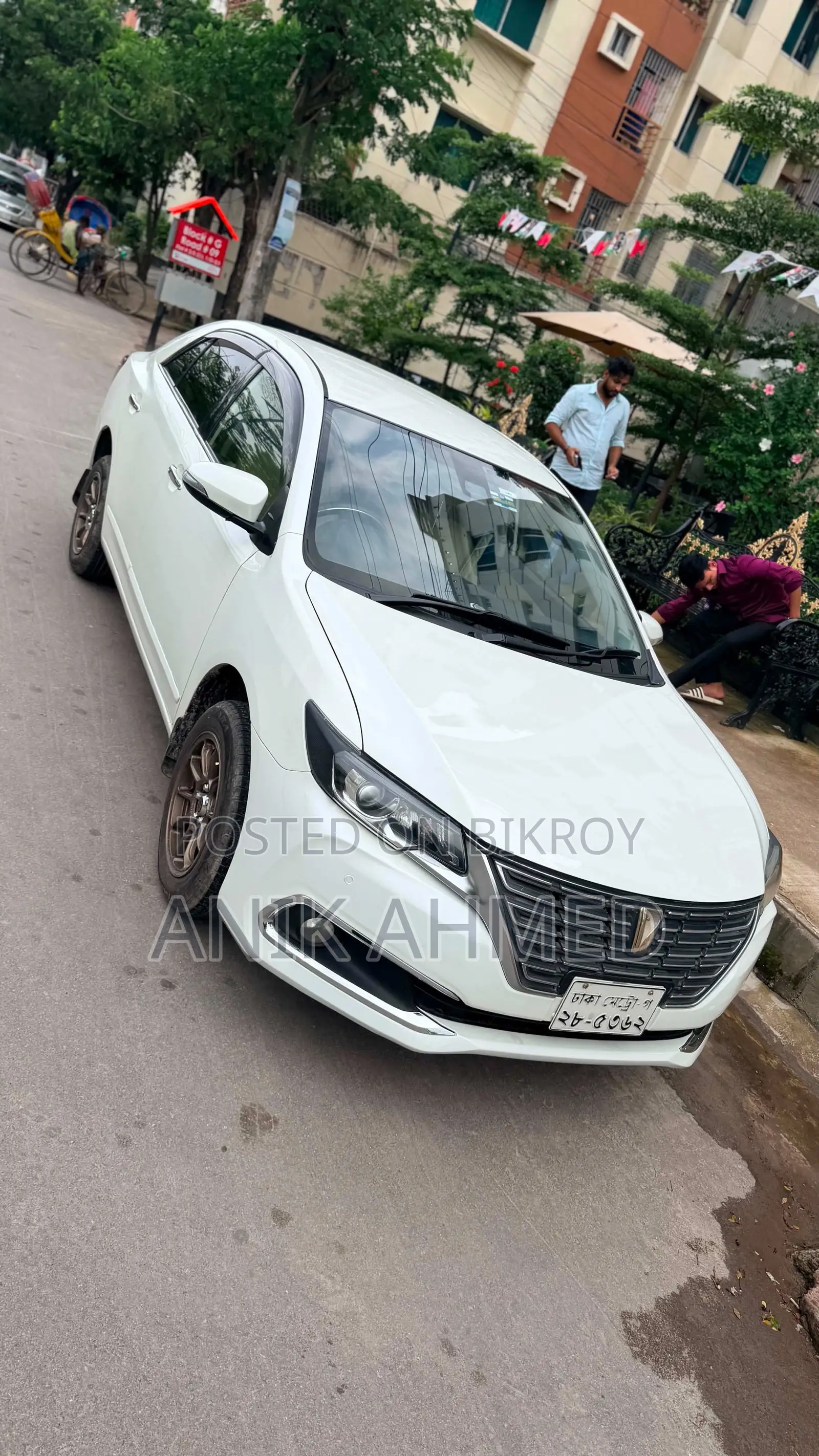 টয়োটা প্রিমিও ২০১৬ পার্ল