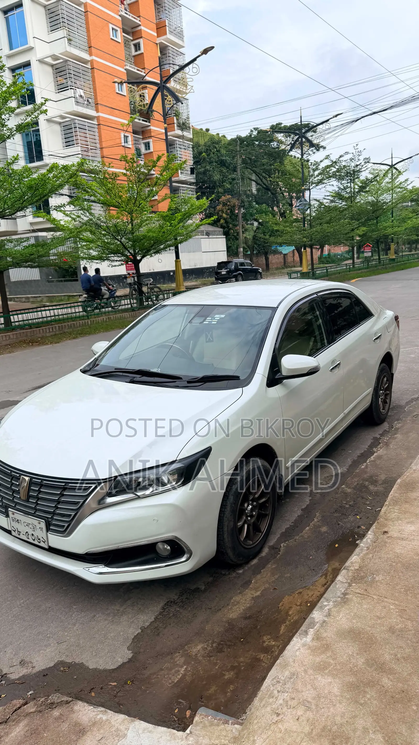 টয়োটা প্রিমিও ২০১৬ পার্ল