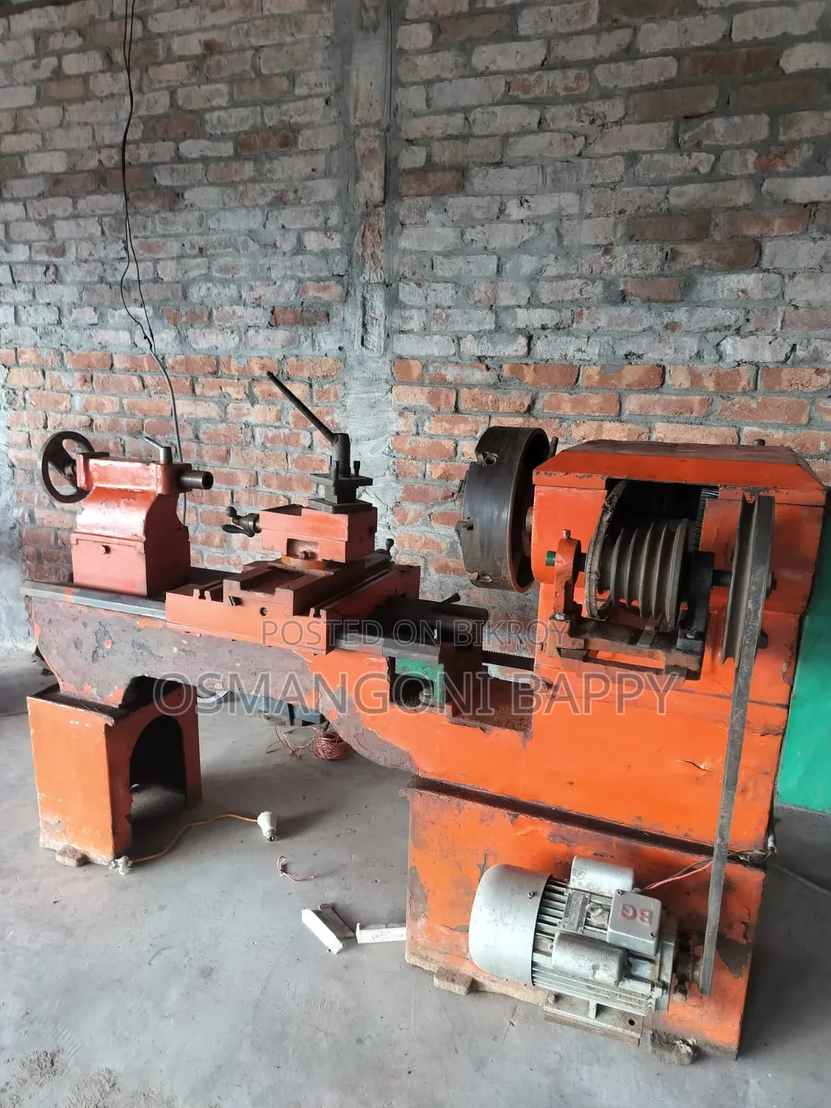 6 Feet Lathe Machine