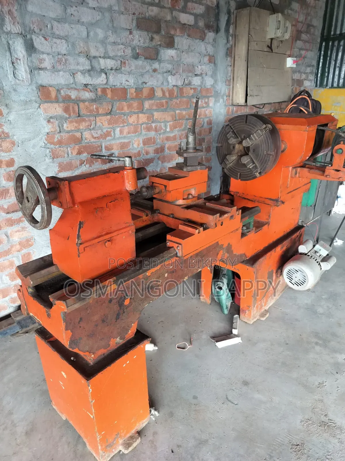 6 Feet Lathe Machine