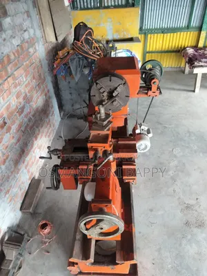 6 Feet Lathe Machine