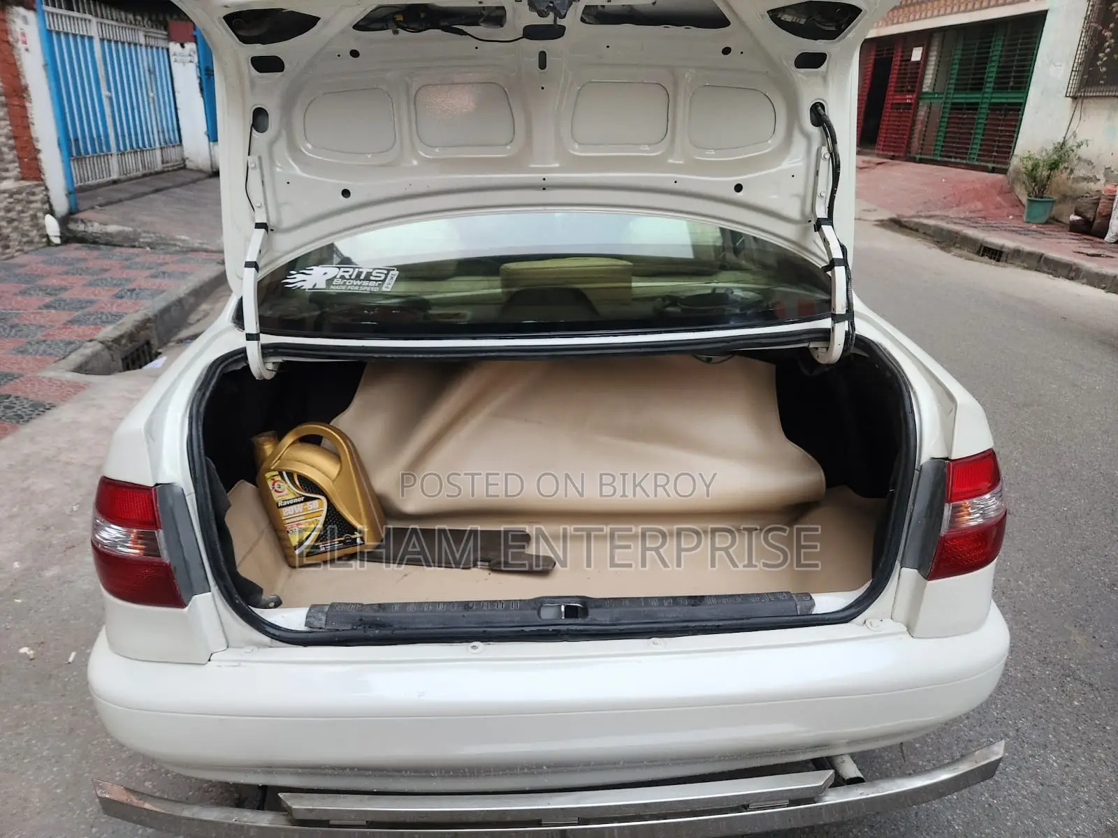 Toyota Corolla Automatic 1997 White